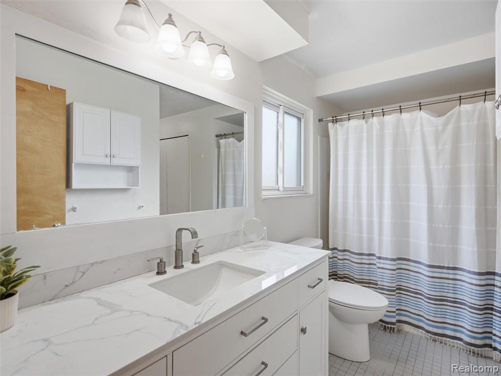 4040 Taggett Lake Drive, Highland, MI — Photo 8