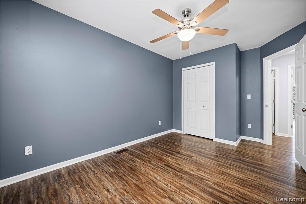8872 Lagoon Drive, Brighton, MI 48116 — Photo 11