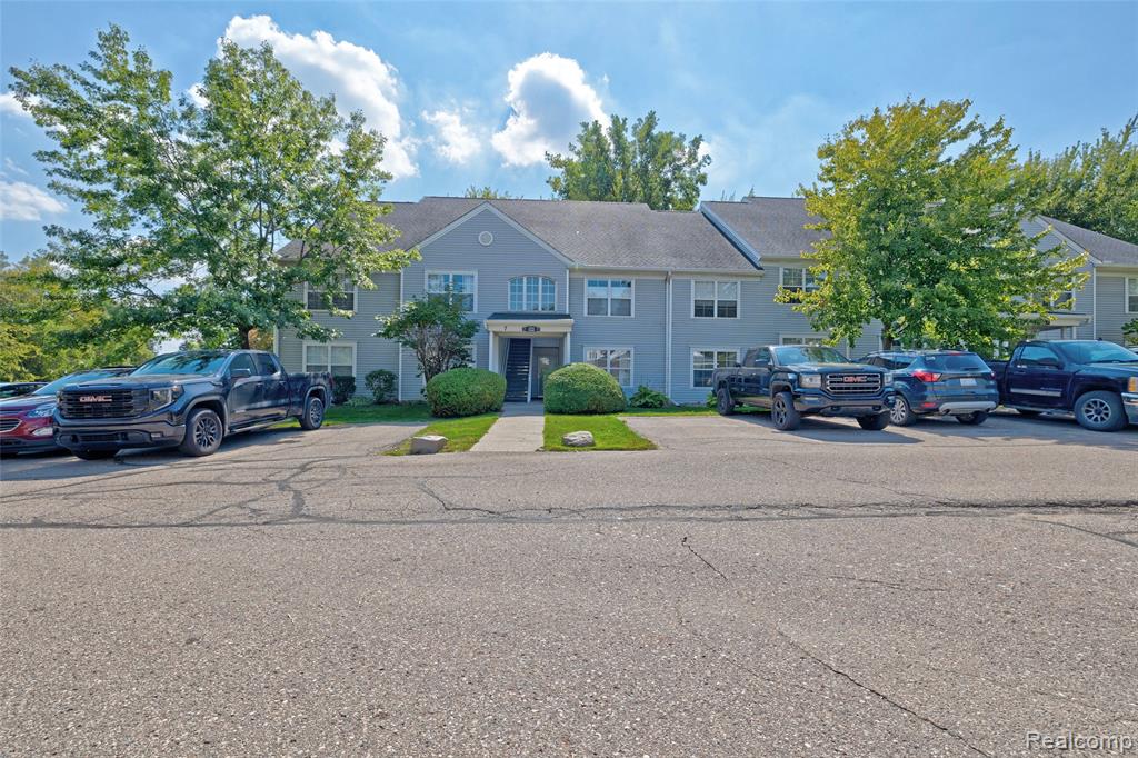 12364 Saint Andrews Way, 66, Fenton, MI 48430 — Photo 31