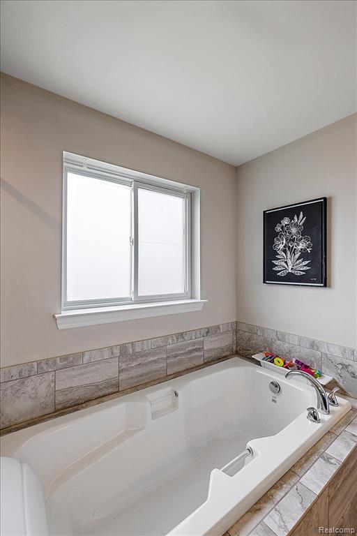 930 CROSS Street, Oxford, MI 48371 — Photo 36