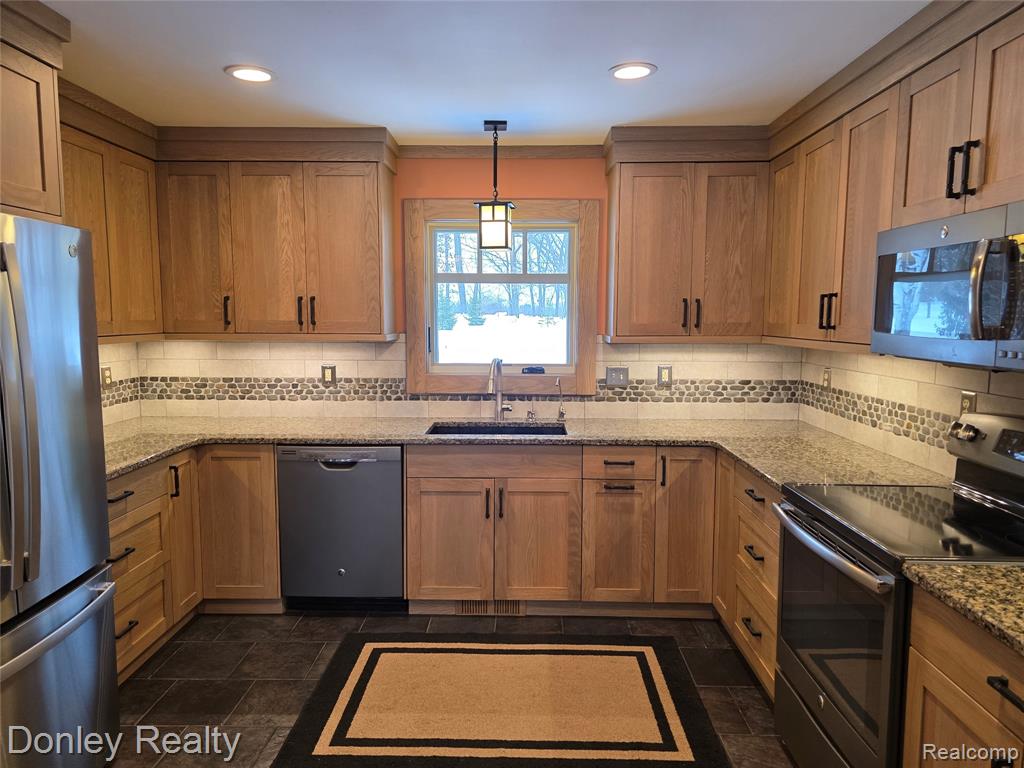 6453 Mack Road, Howell, MI 48855 — Photo 5
