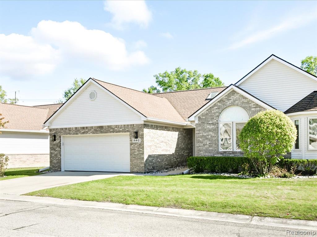 592 Snowbird Circle E, St. Clair, MI 48079 — Photo 26
