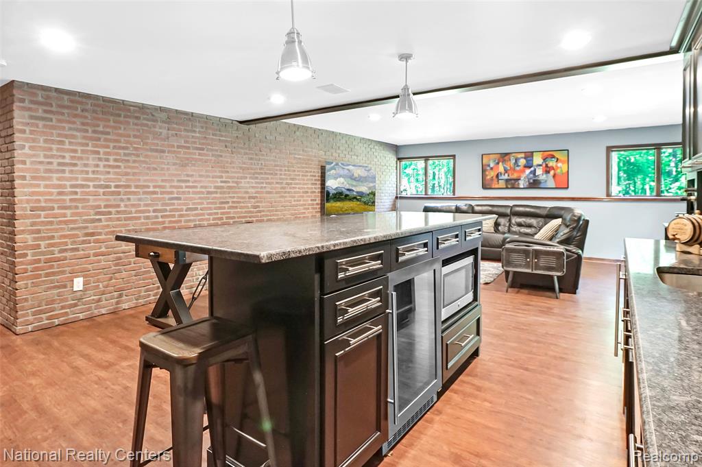 11500 Lisa Lori Lane, South Lyon, MI 48178 — Photo 33