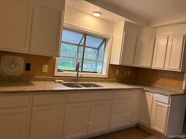 6766 Parkway Circle, Dearborn Heights, MI 48127 — Photo 5