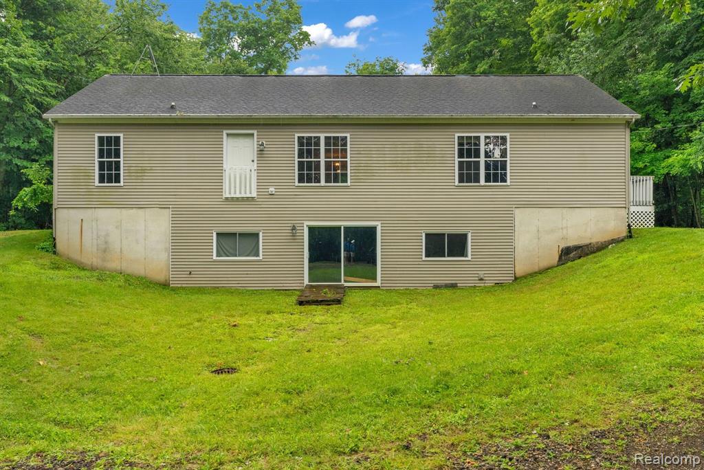 6917 CHASE LAKE Road, Fowlerville, MI 48836 — Photo 6