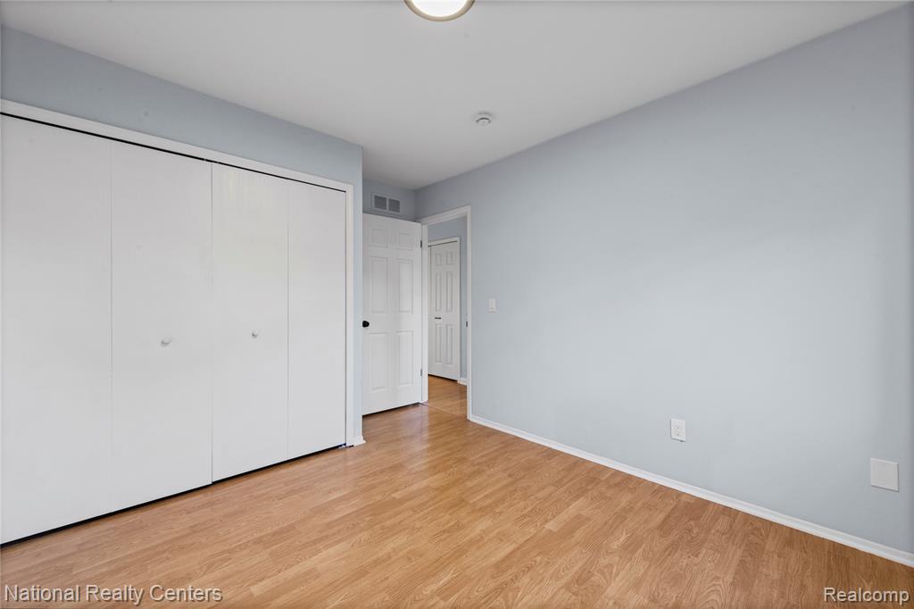 5501 Fox Chase Lane, Clarkston, MI — Photo 17