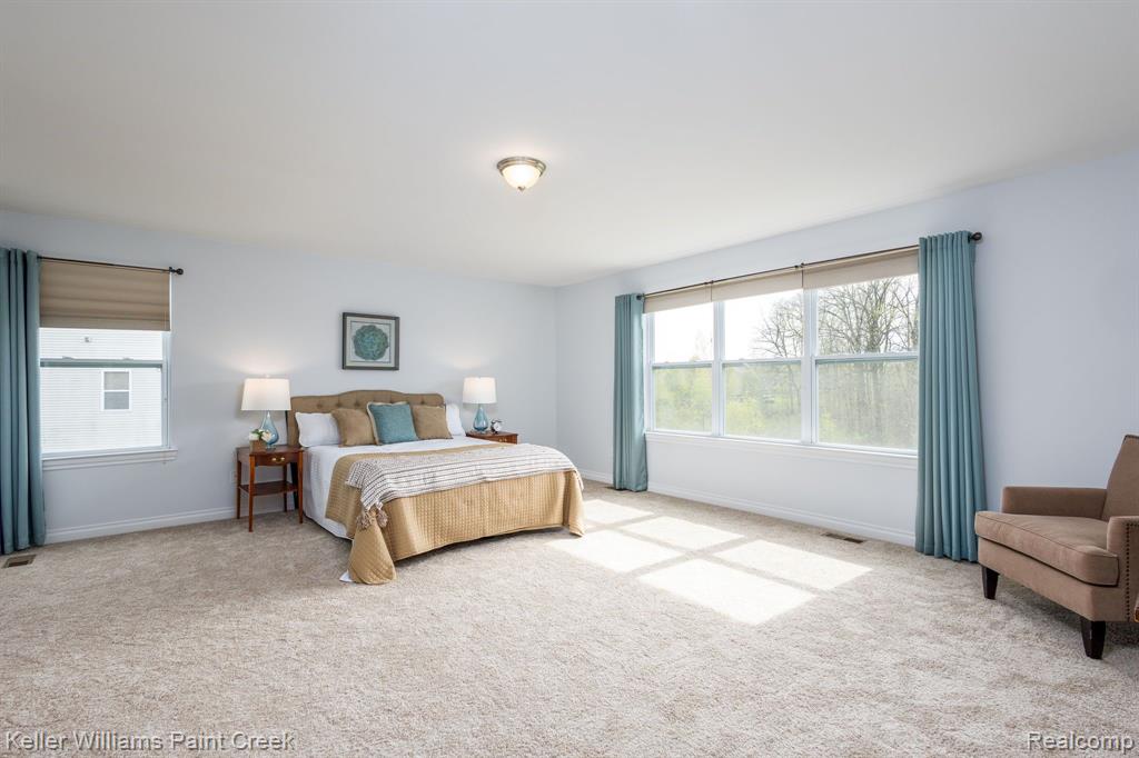 894 Wynstone Circle N, Oakland, MI — Photo 37