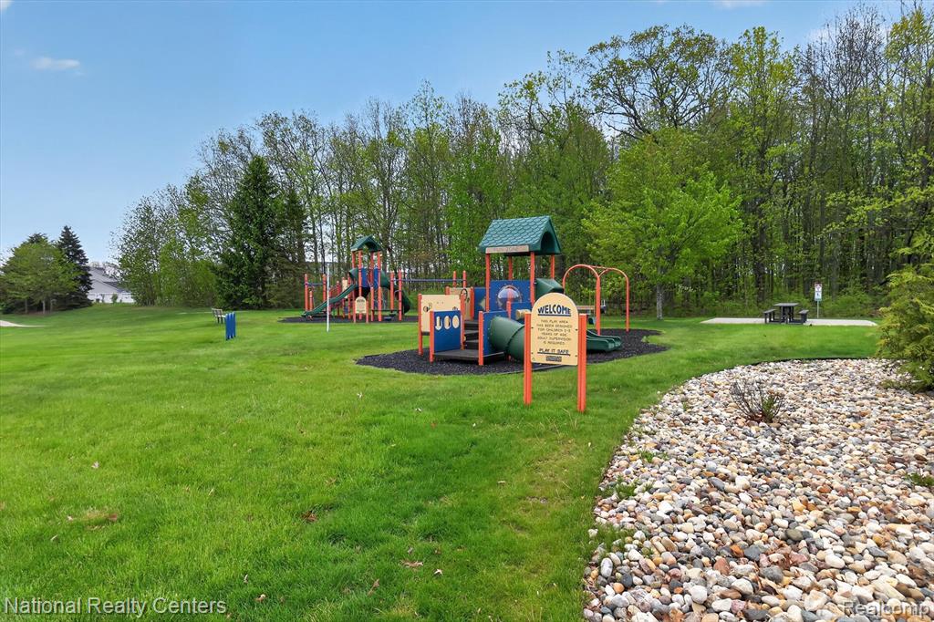 4371 Aster Boulevard, Howell, MI 48843 — Photo 37