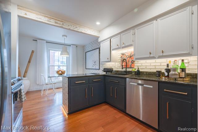 81 Stratford Lane, Rochester Hills, MI 48309 — Photo 6