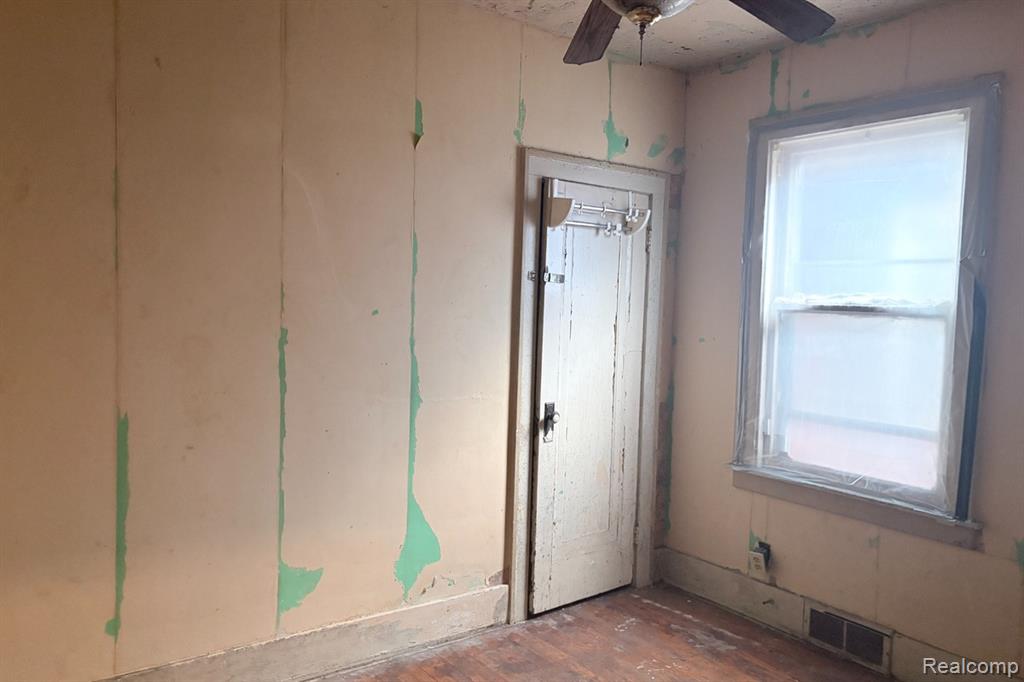 10449 Sterritt Street, Detroit, MI 48213 — Photo 11