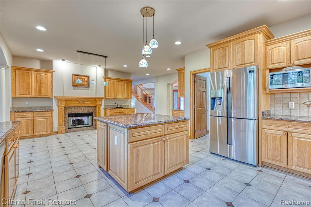 40600 8 Mile Road, Novi, MI 48167 — Photo 30