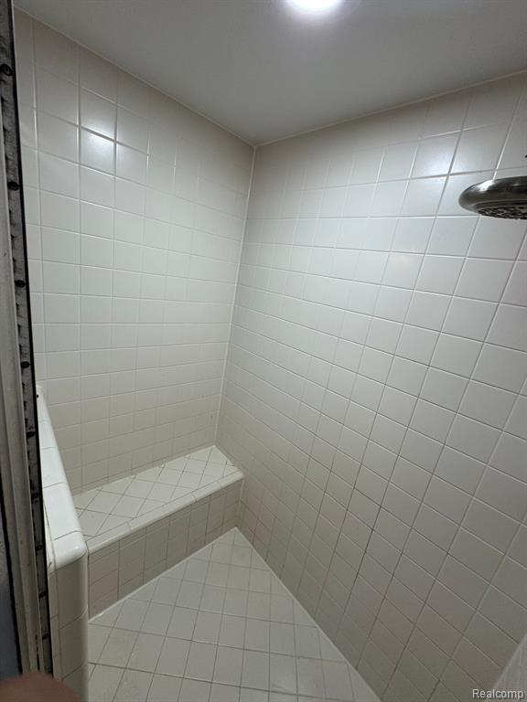 41989 METALINE Drive, Canton, MI 48187 — Photo 6