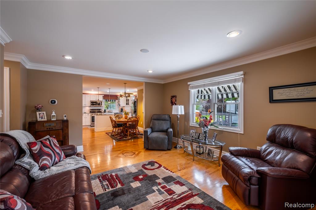 1255 Glendale Street, Burton, MI 48509 — Photo 14