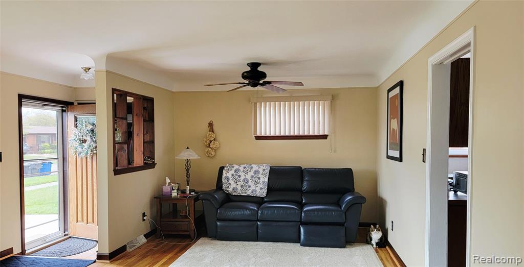 7814 Terri Drive, Westland, MI — Photo 4