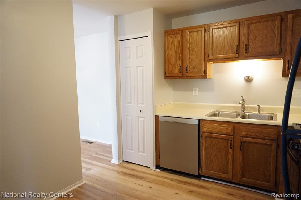 41136 Northwind Drive, Canton, MI 48188 — Photo 7