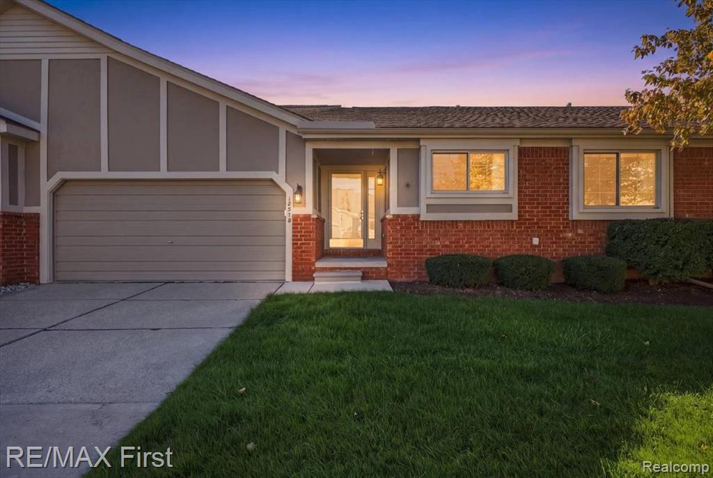 18578 Stoneybrook Lane, Clinton Twp, MI 48038