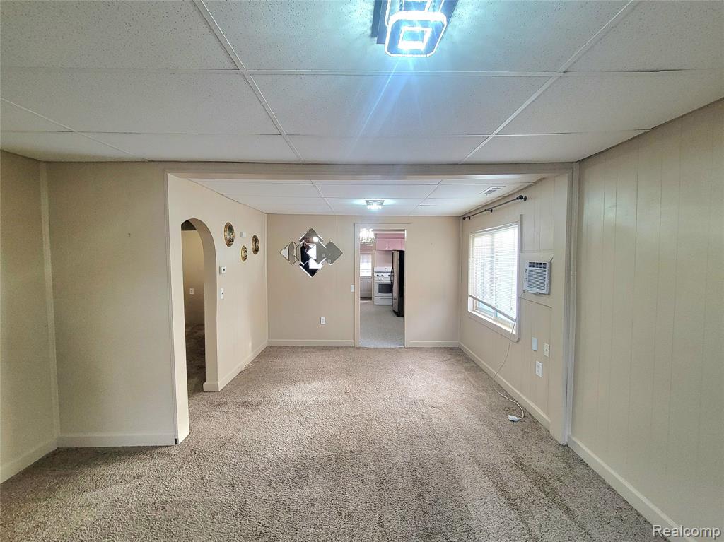 8238 Chalmers Avenue, Warren, MI 48089 — Photo 5