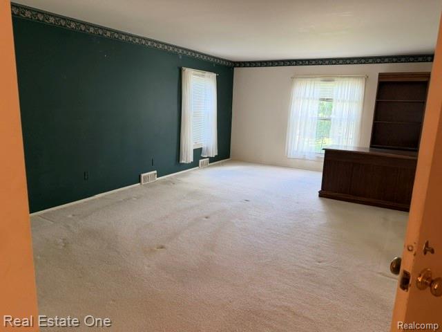 5135 Iron Gate Road, Bloomfield Hills, MI 48304 — Photo 18