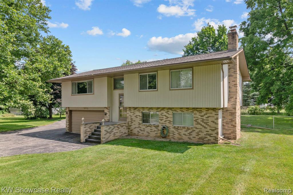 7675 VISGER Avenue, Waterford, MI 48329 — Photo 3