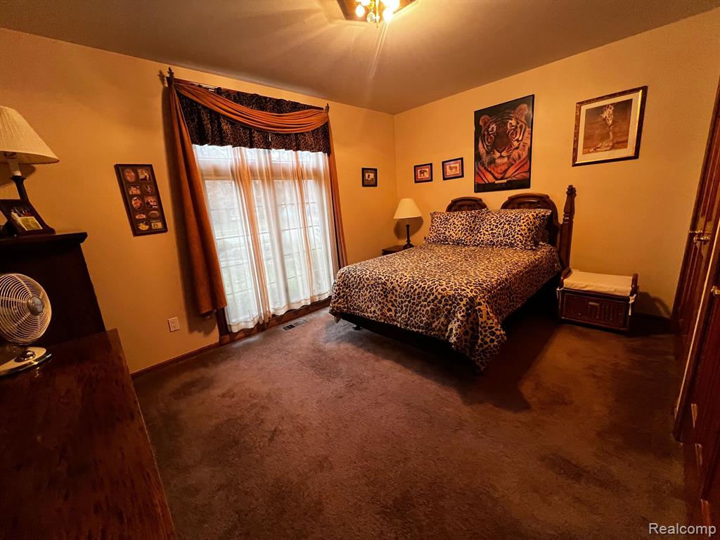 40363 DENBIGH Drive, Sterling Heights, MI 48310 — Photo 35