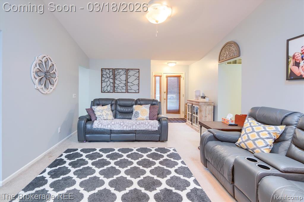 6047 Hearthside Place, Grand Blanc, MI 48439 — Photo 33