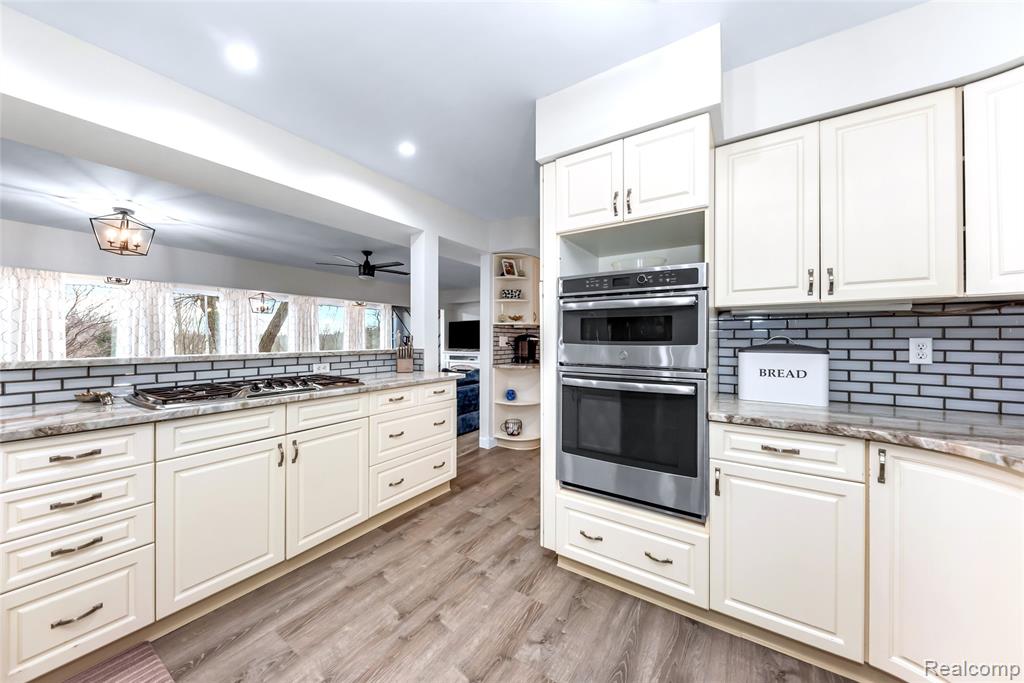 4710 Whitman Circle, Ann Arbor, MI 48103 — Photo 20