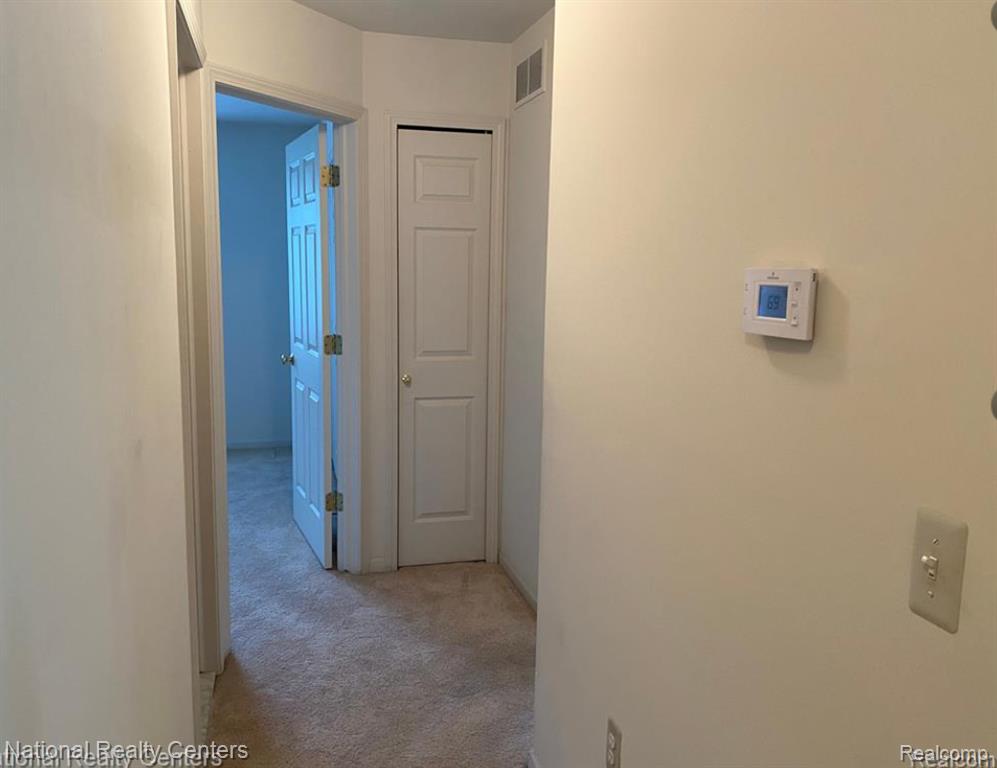 41506 GREENSPIRE Drive, Clinton Twp, MI 48038 — Photo 15