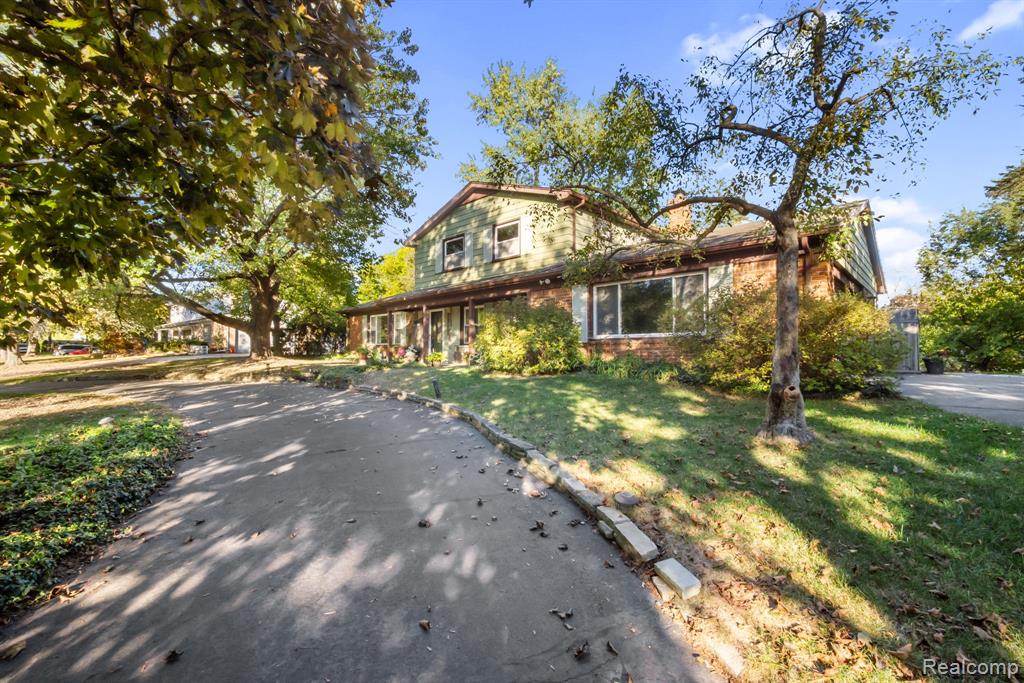 6950 Killarney Drive, Troy, MI 48098 — Photo 40