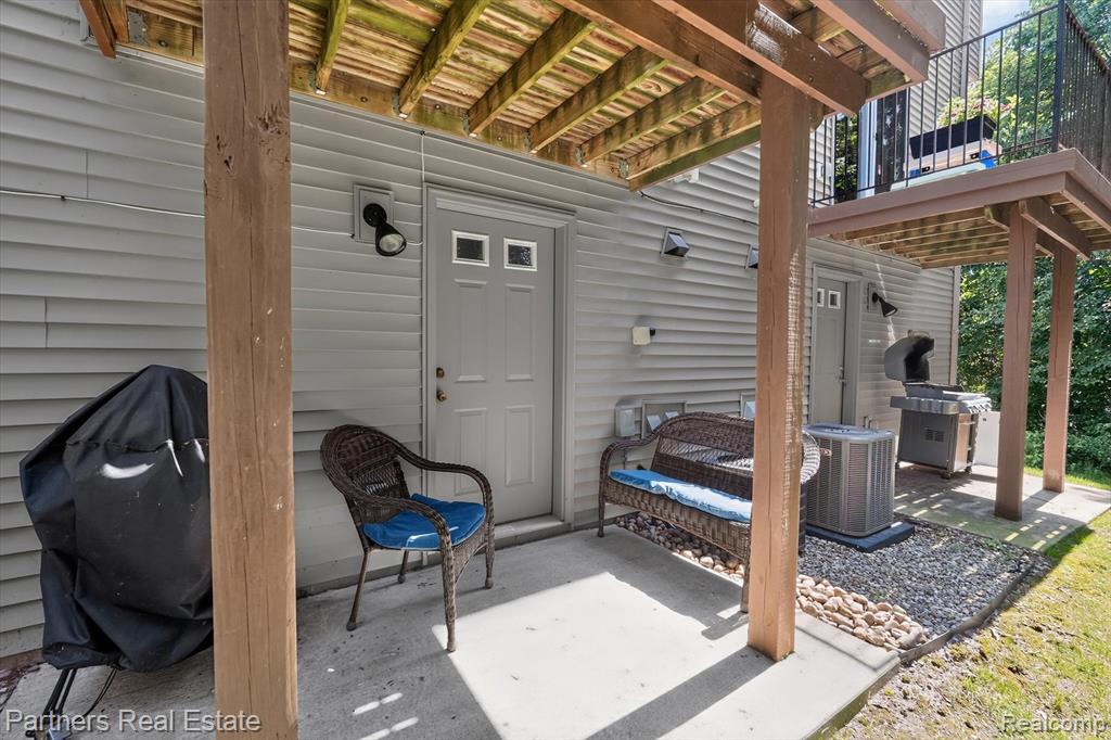 1617 Red Hickory Court, Howell, MI 48855 — Photo 40