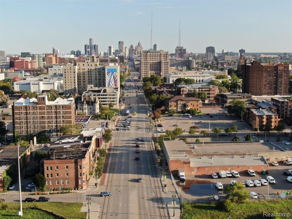 5764 Woodward Avenue, Detroit, MI 48202 — Photo 7