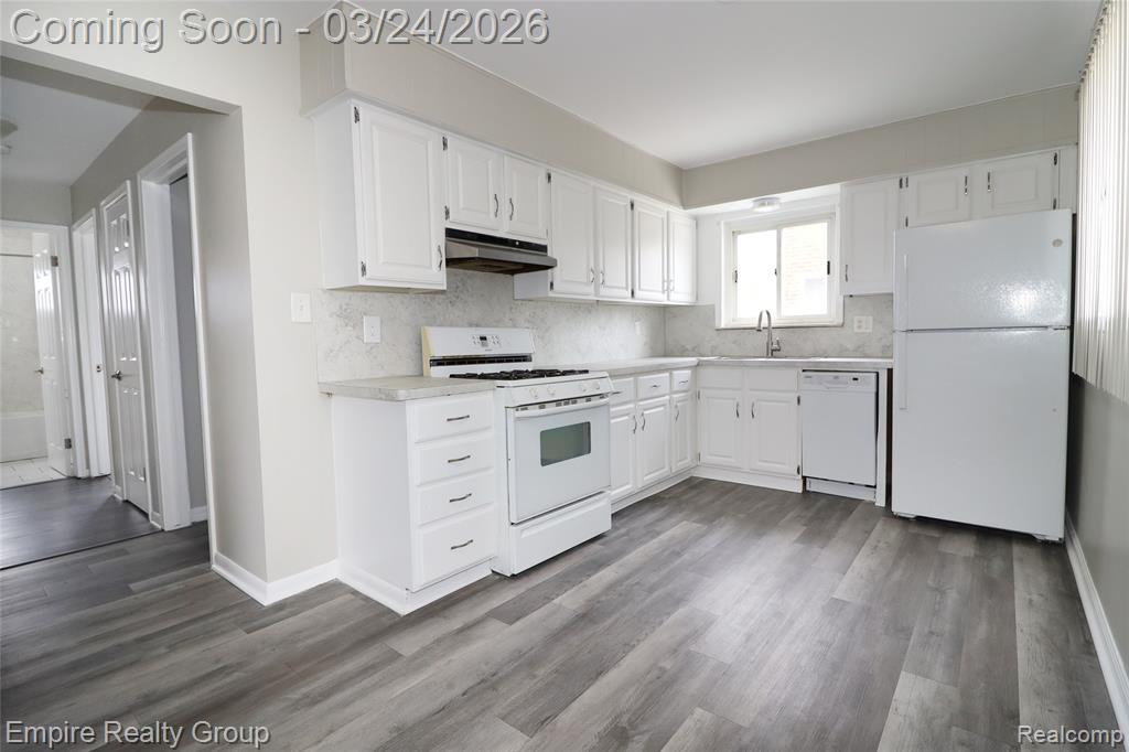 6444 Sunset Street, Garden City, MI — Photo 11