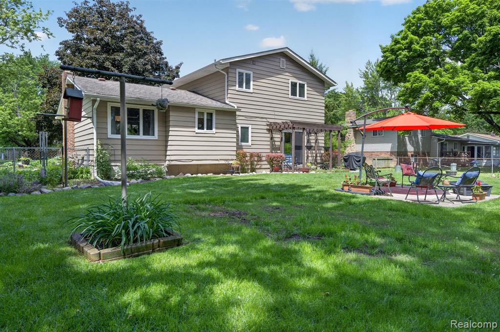 4369 Dixon Drive, Swartz Creek, MI 48473 — Photo 56