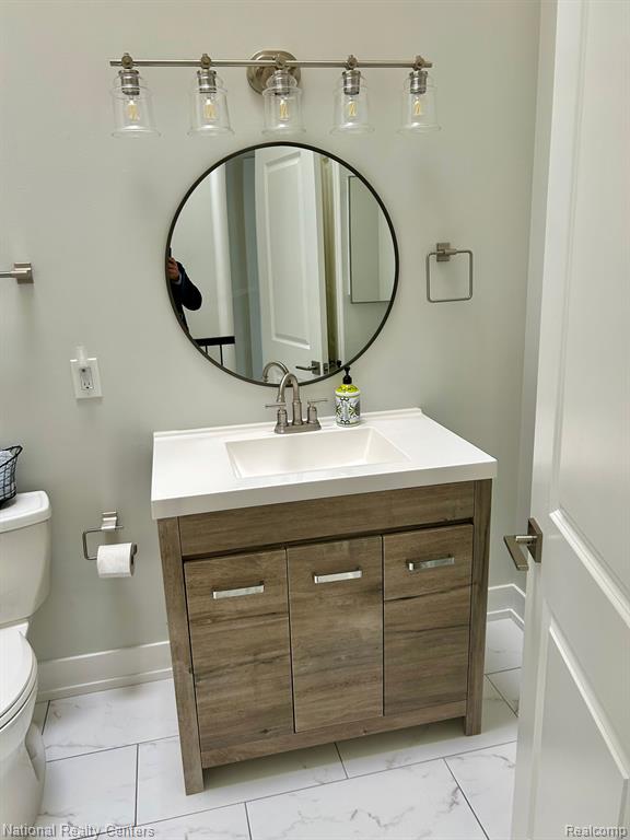 38887 Country Circle, Farmington Hills, MI 48331 — Photo 21
