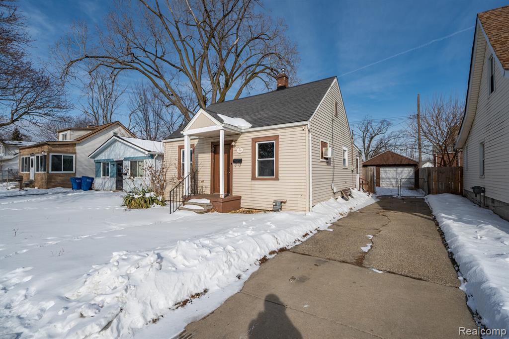 7583 Hudson Avenue, Warren, MI 48091 — Photo 2