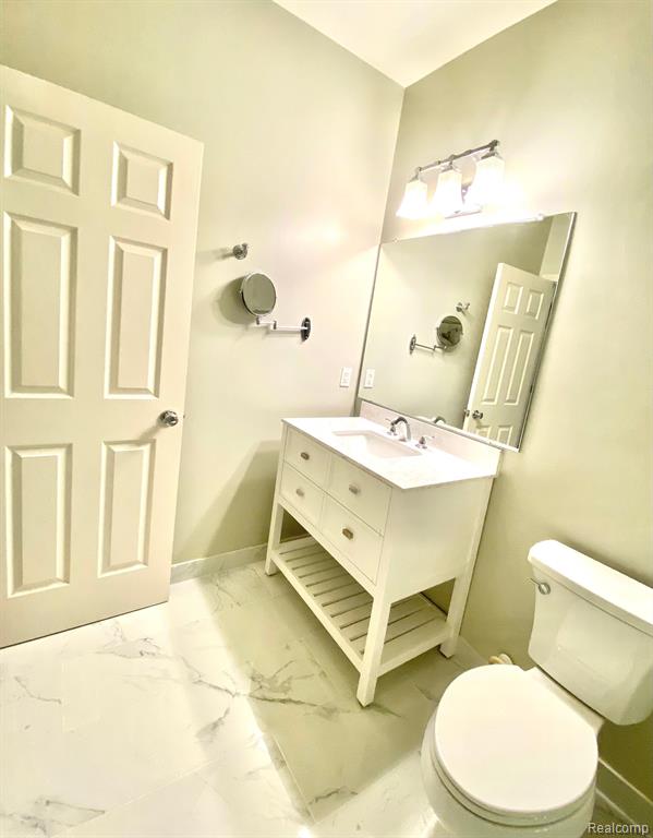 608 LEWIS Street, Birmingham, MI 48009 — Photo 26