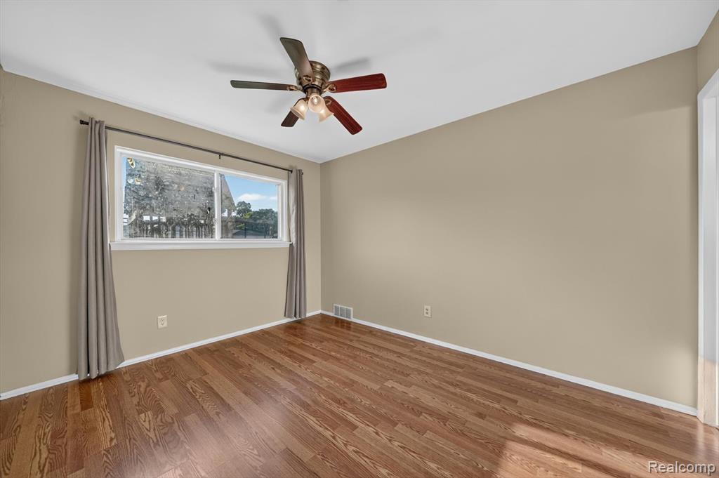 30534 Hennigan Street, Roseville, MI 48066 — Photo 26