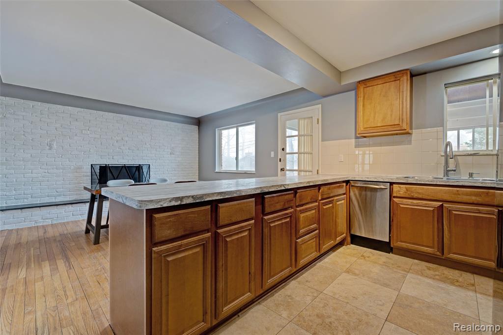 5936 Warbler Drive, Clarkston, MI — Photo 19