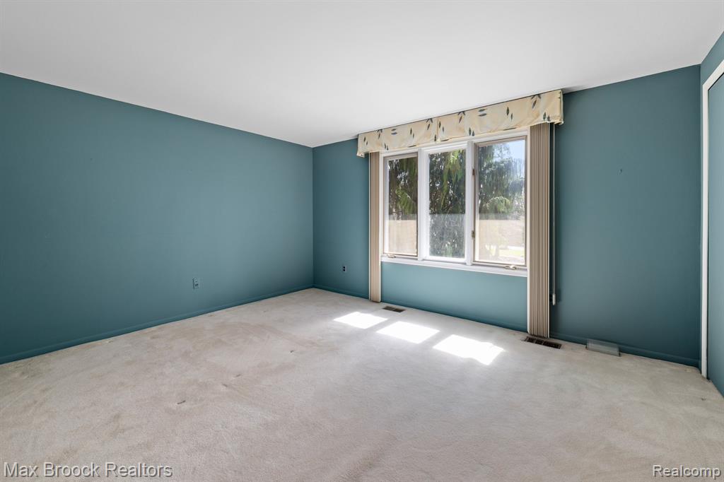 4838 KEW Court, Bloomfield Hills, MI 48301 — Photo 36