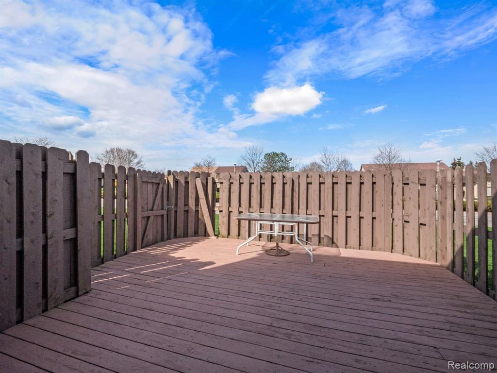 6341 LAURENTIAN, Flint, MI 48532 — Photo 18