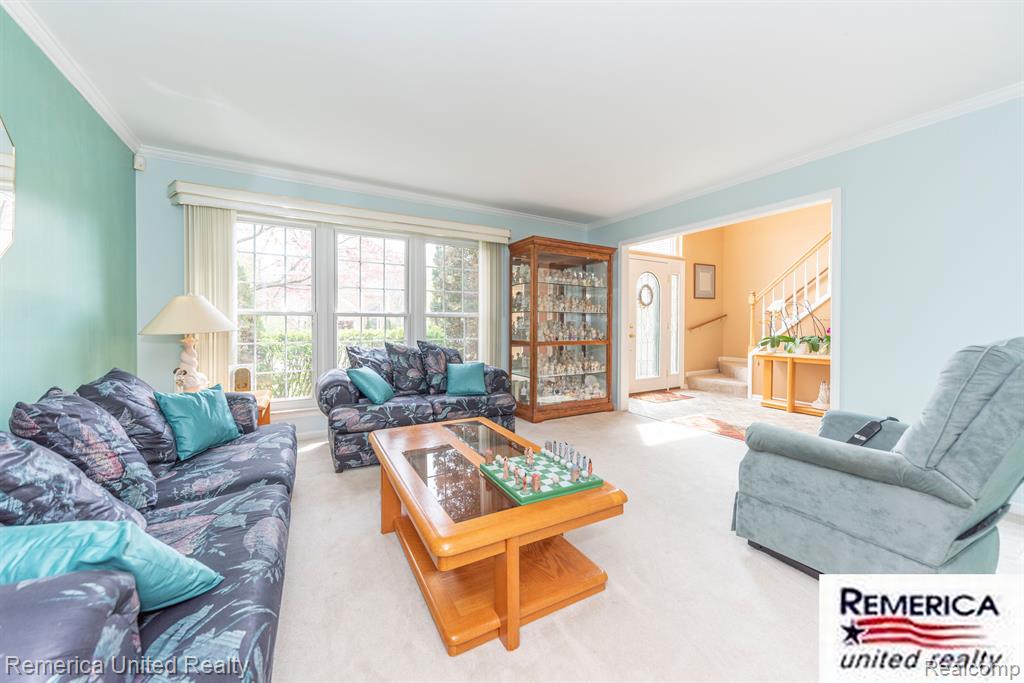 46206 LARCHMONT Drive, Canton, MI 48187 — Photo 7