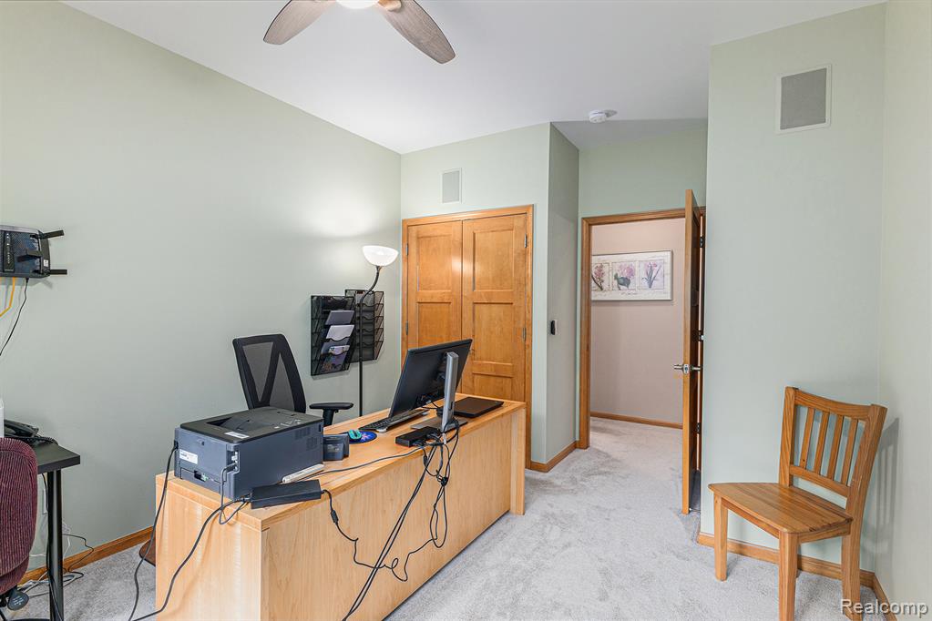 4301 Rolling Acres Drive, Hartland, MI 48353 — Photo 30