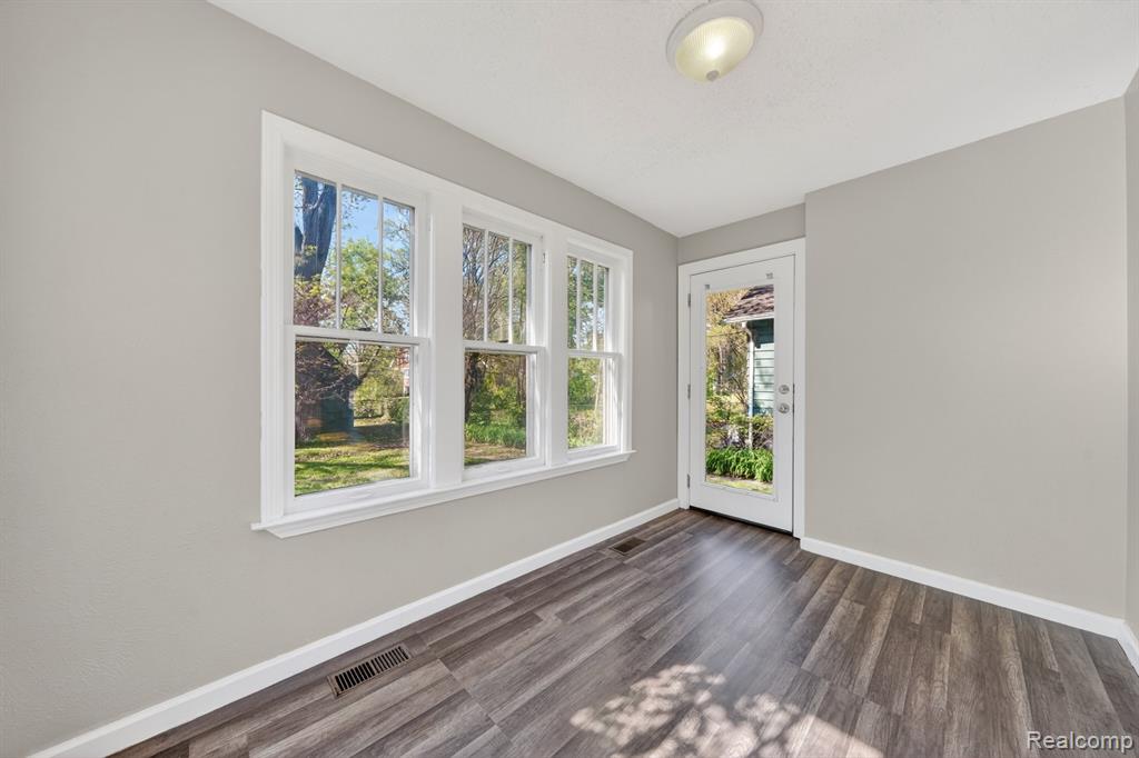 582 E Drayton Street, Ferndale, MI 48220 — Photo 30