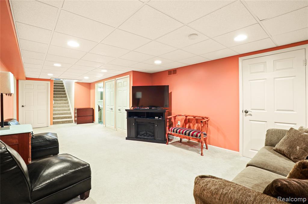 6415 Wailea Court, Grand Blanc, MI 48439 — Photo 33