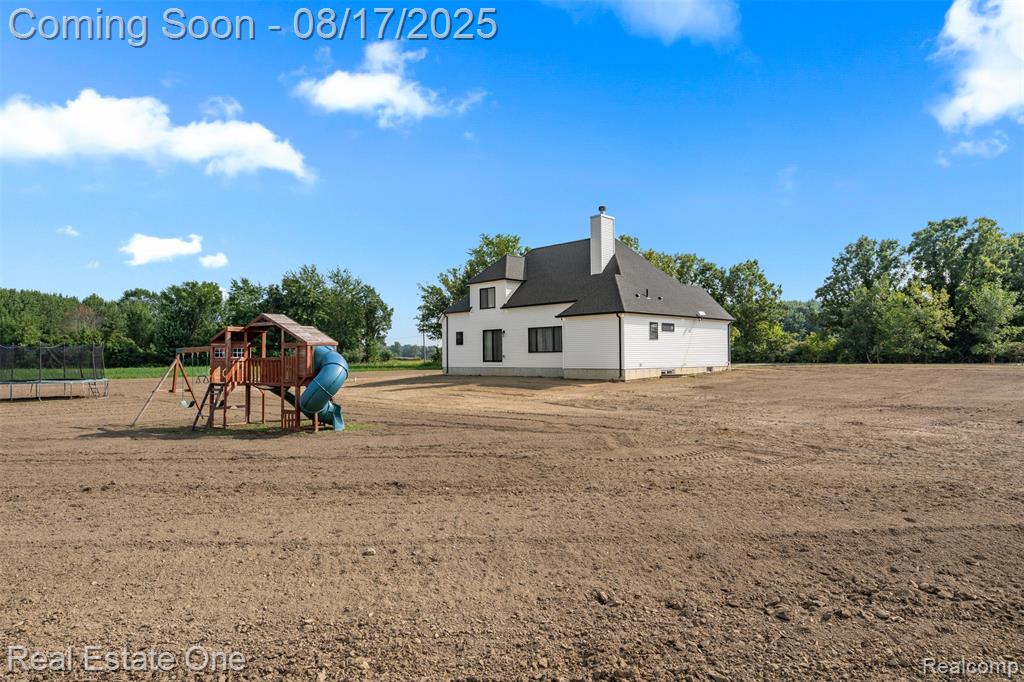 78758 Angling Road, Richmond, MI 48062 — Photo 37