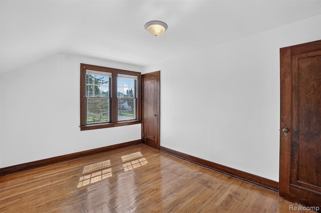 702 Leland Street, Flint, MI 48507 — Photo 23
