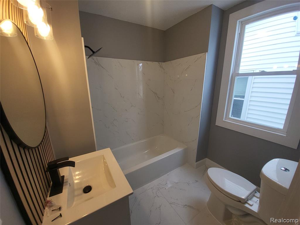 66 W Montana Street, Highland Park, MI 48203 — Photo 9
