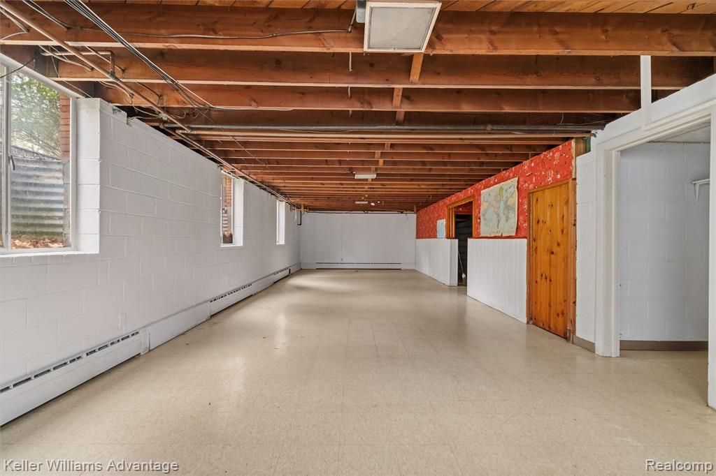 34550 Freedom Road, Farmington, MI 48335 — Photo 32