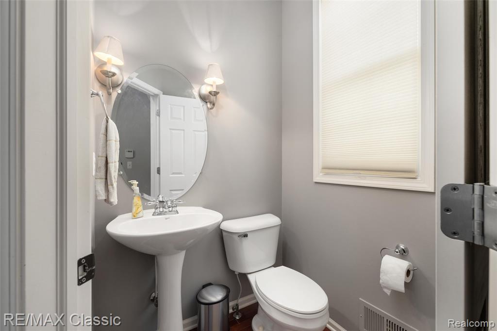 45273 Jacob Drive, Novi, MI — Photo 19
