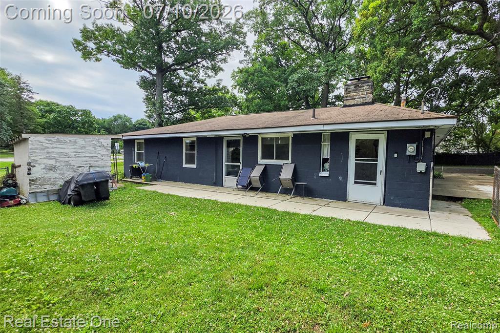 875 S Grey Road, Auburn Hills, MI 48326 — Photo 27