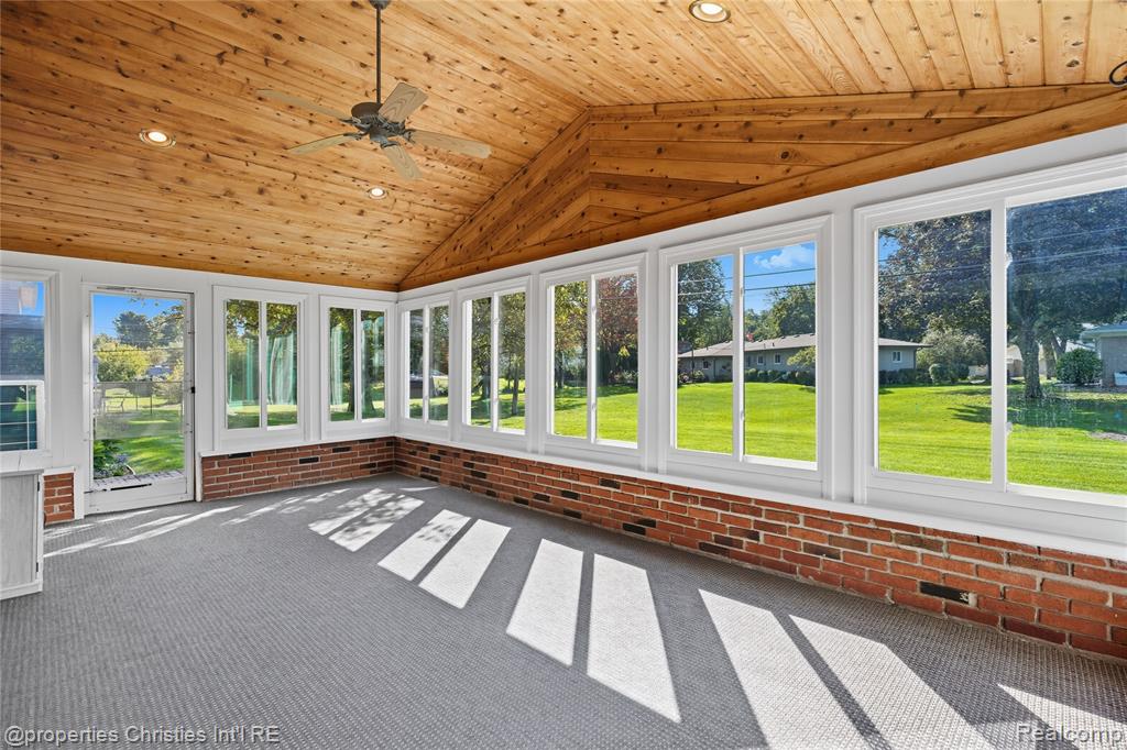 6308 Donnybrook Drive, Shelby Twp, MI 48316 — Photo 21